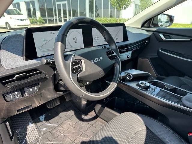 Used 2023 Kia EV6 Wind w/ Wind Technology Package AWD/4WD image 21