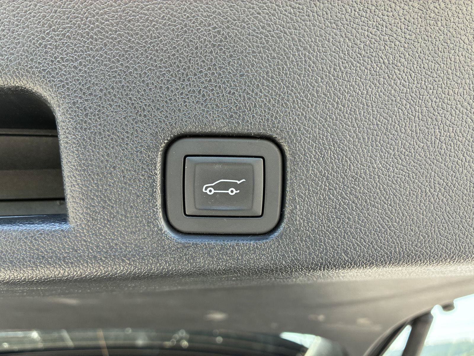 Used 2025 GMC Acadia Elevation w/ Elevation Premium Package AWD/4WD image 30