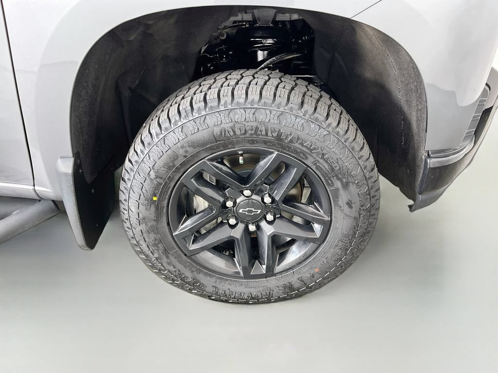 Used 2020 Chevrolet Silverado 1500 LT Trail Boss AWD/4WD image 38