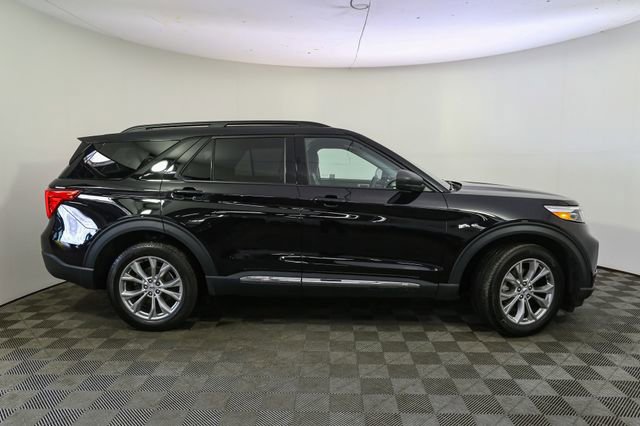 Used 2023 Ford Explorer XLT w/ Equipment Group 202A image 14