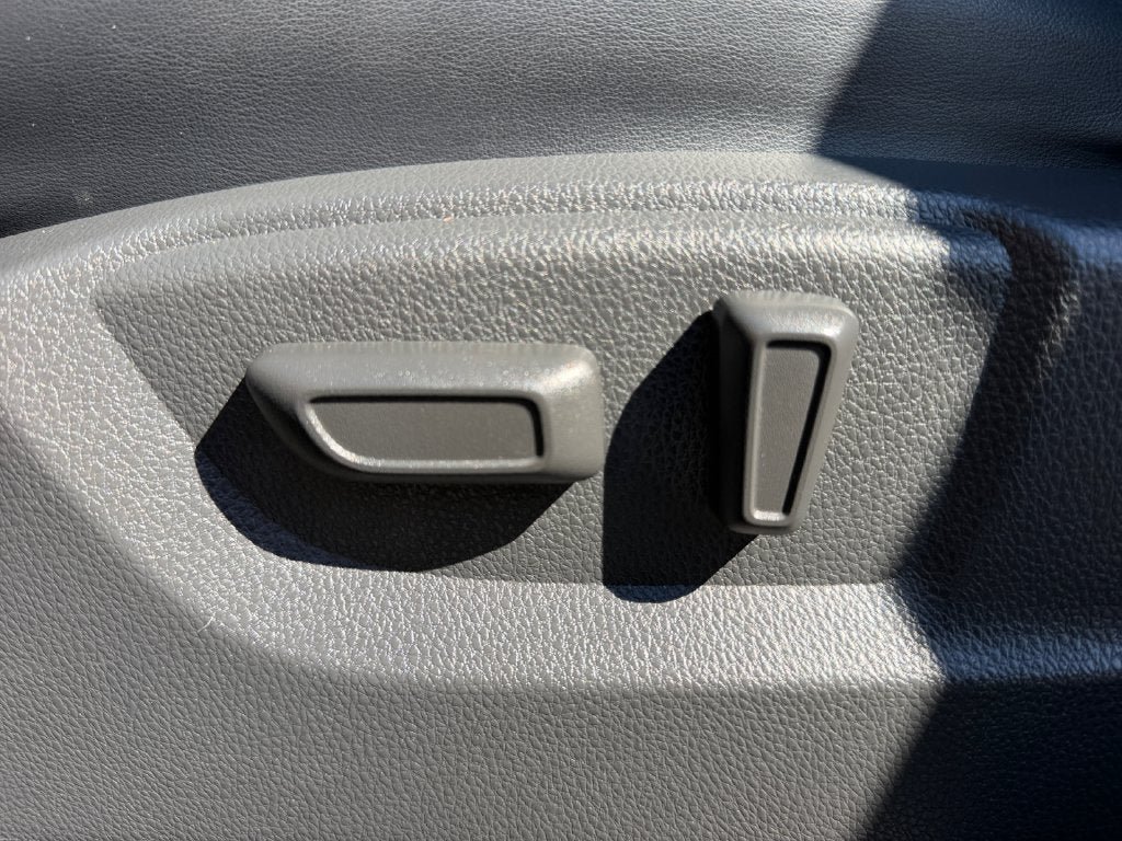 Used 2025 Mitsubishi Eclipse Cross SE AWD/4WD image 13