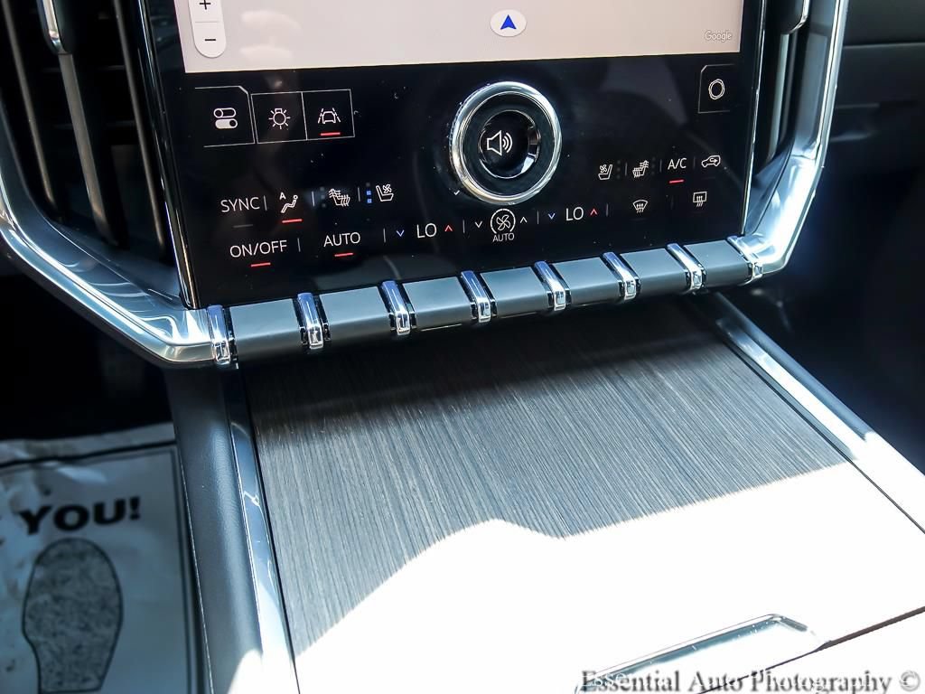 Certified 2026 GMC Acadia Denali w/ Super Cruise Package AWD/4WD image 24
