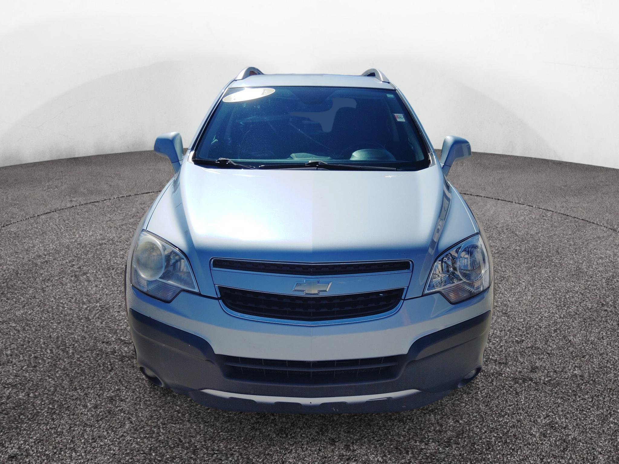Used 2014 Chevrolet Captiva Sport LS FWD image 2