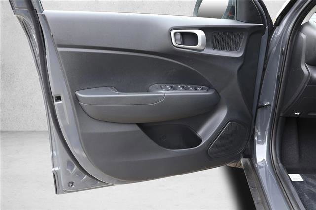 New 2026 Hyundai Venue SEL FWD image 12