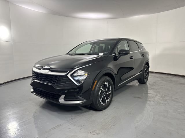 Used 2023 Kia Sportage LX AWD/4WD image 2