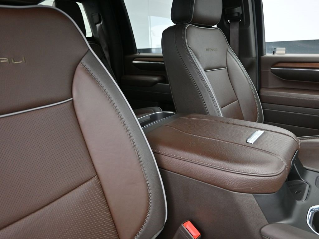 Certified 2024 GMC Sierra 3500 Denali w/ Technology Package image 29