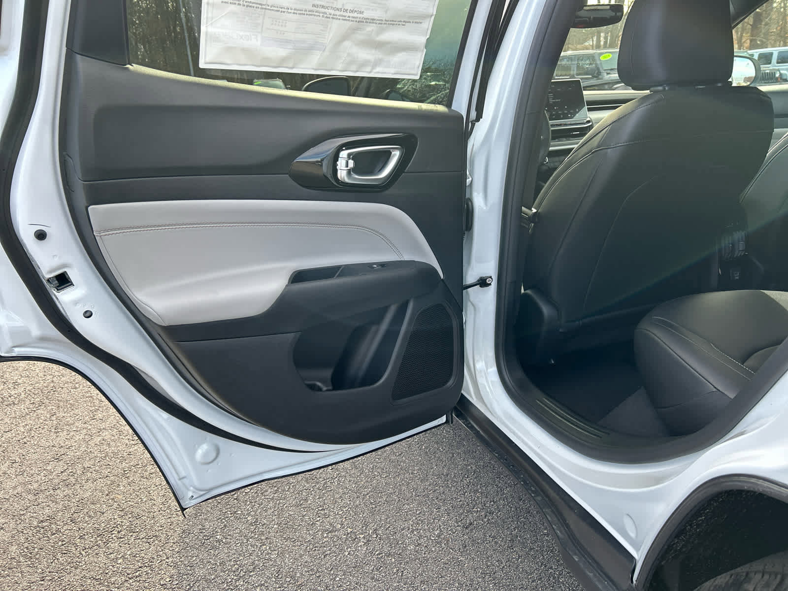 New 2026 Jeep Compass Limited image 30