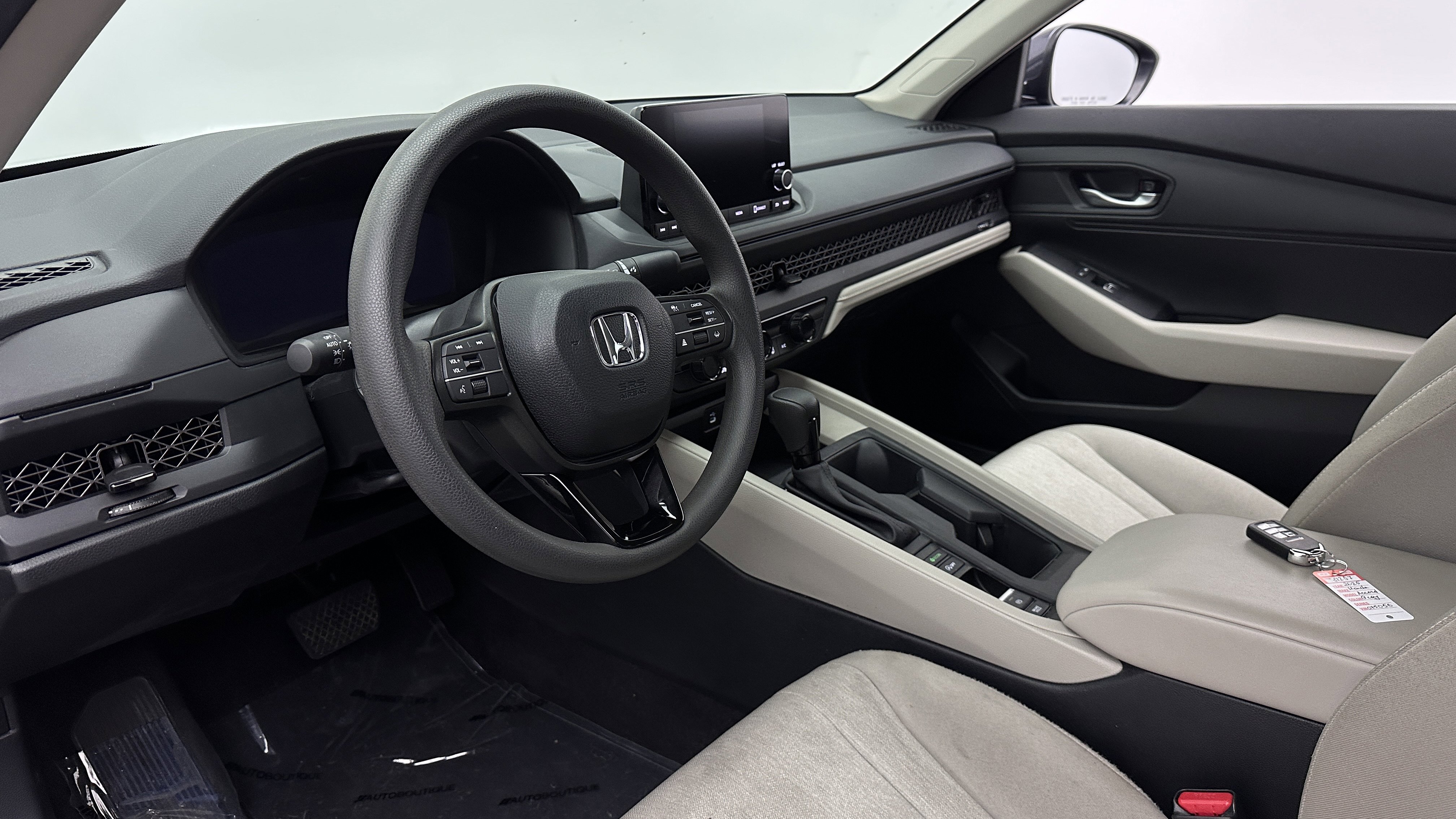 Used 2025 Honda Accord LX image 8