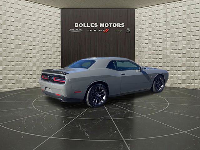 Used 2023 Dodge Challenger R/T Scat Pack RWD image 6