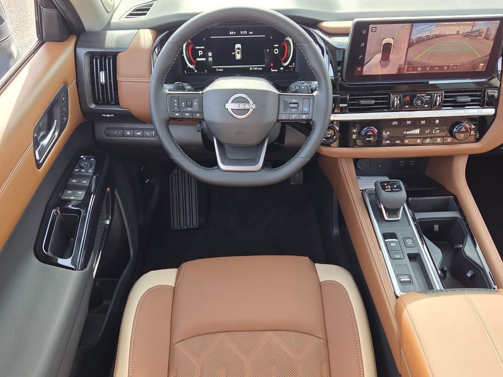New 2026 Nissan Pathfinder Platinum FWD image 5