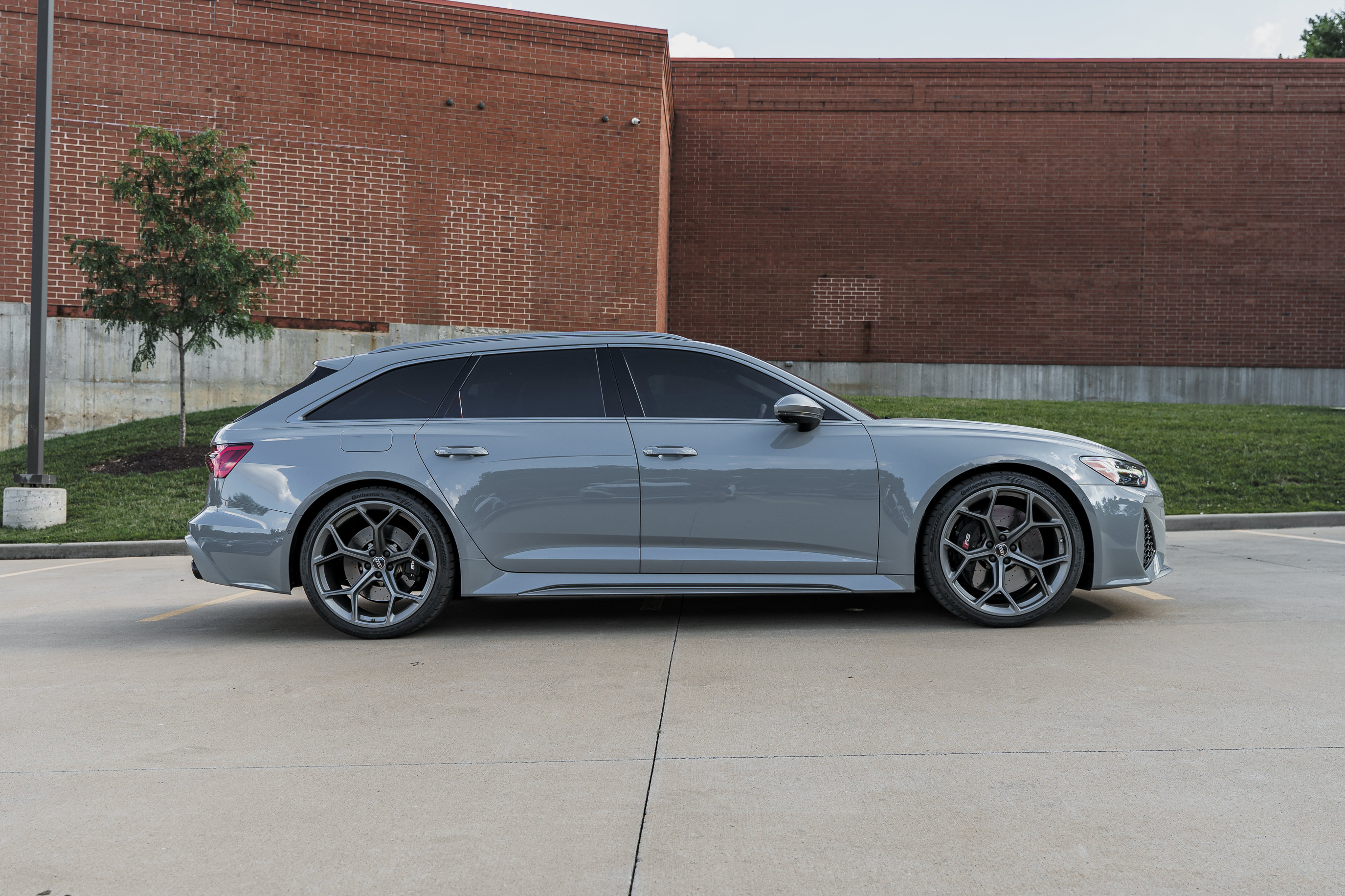 Used 2025 Audi RS 6 performance AWD/4WD image 3