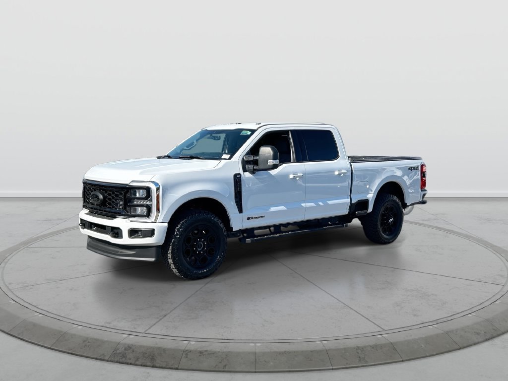 Used 2025 Ford F350 XLT w/ Black Appearance Package AWD/4WD image 4