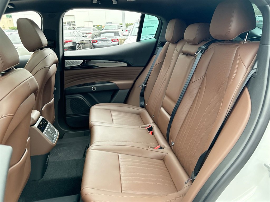 New 2024 Maserati Grecale GT image 31