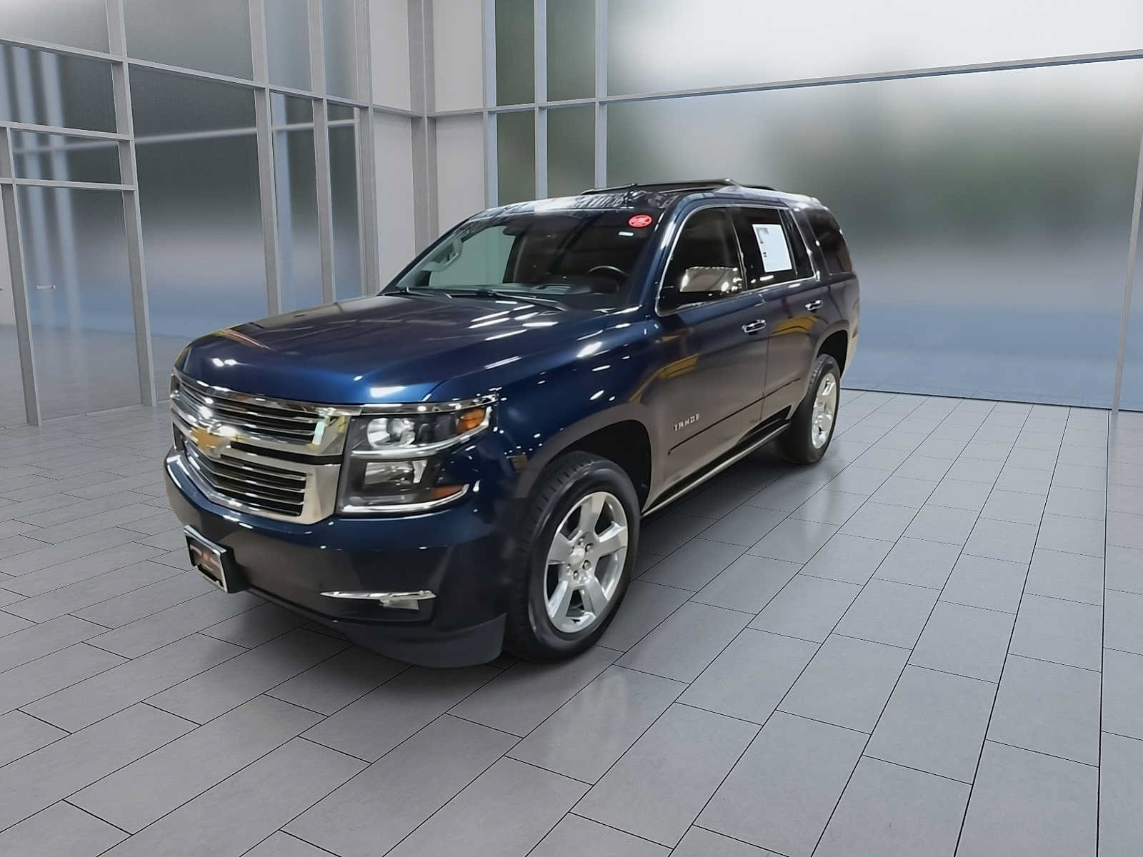 Used 2019 Chevrolet Tahoe Premier AWD/4WD image 4