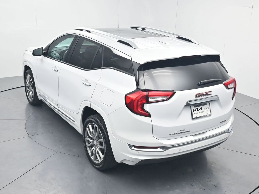 Used 2023 GMC Terrain Denali w/ Denali Premium Package AWD/4WD image 51