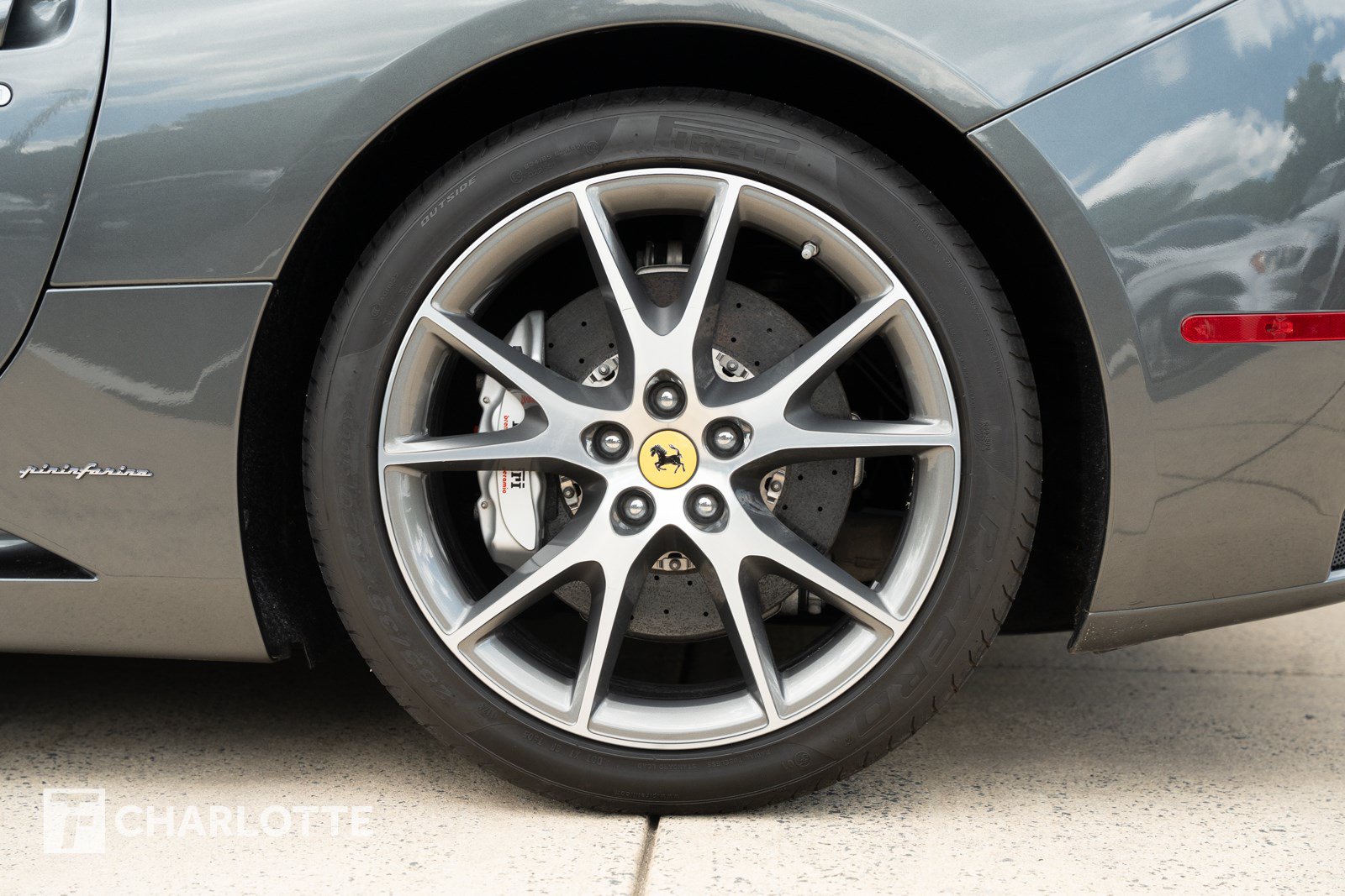Used 2012 Ferrari California RWD image 11