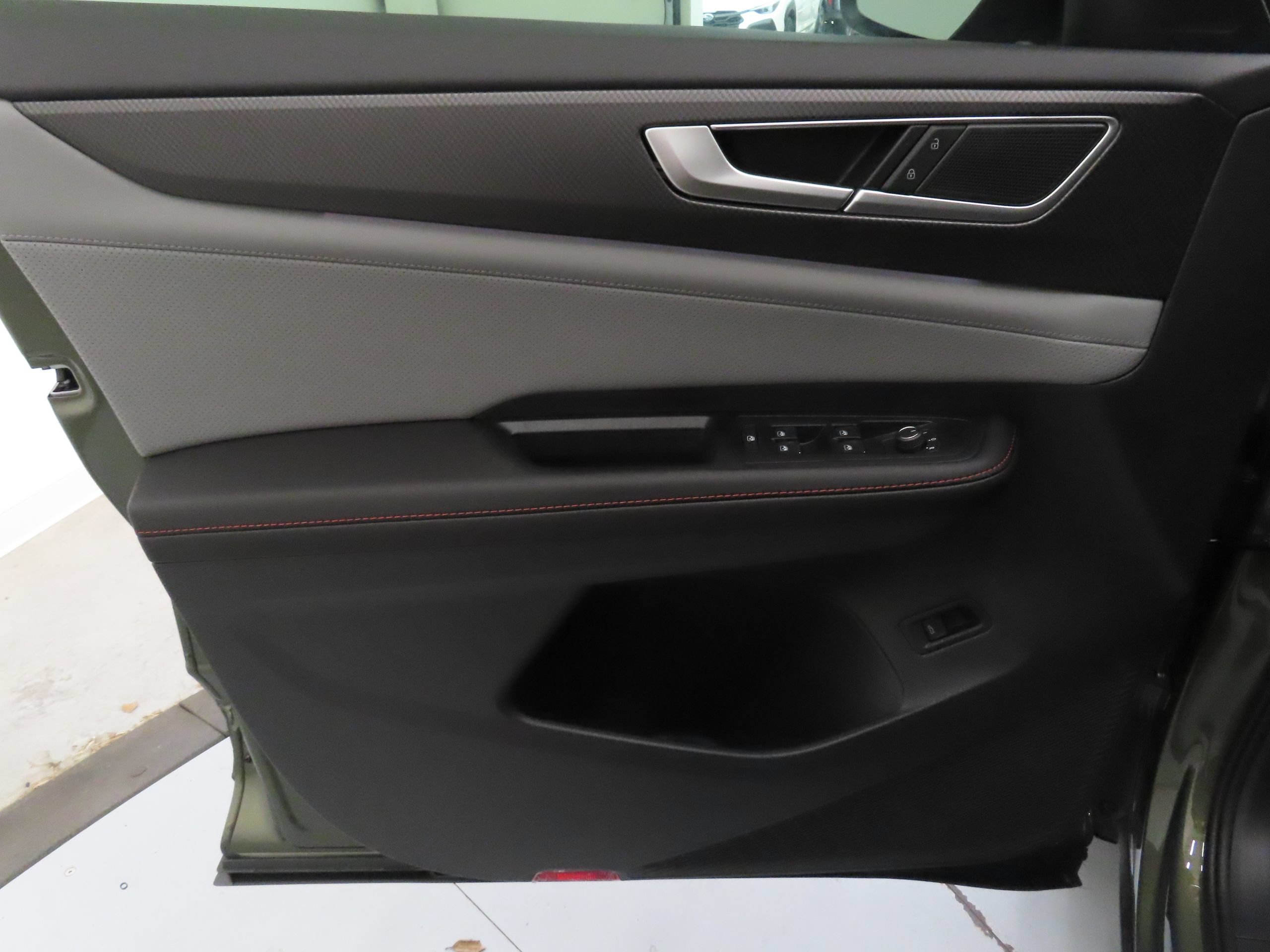 New 2026 Volkswagen Atlas Peak Edition AWD/4WD image 10
