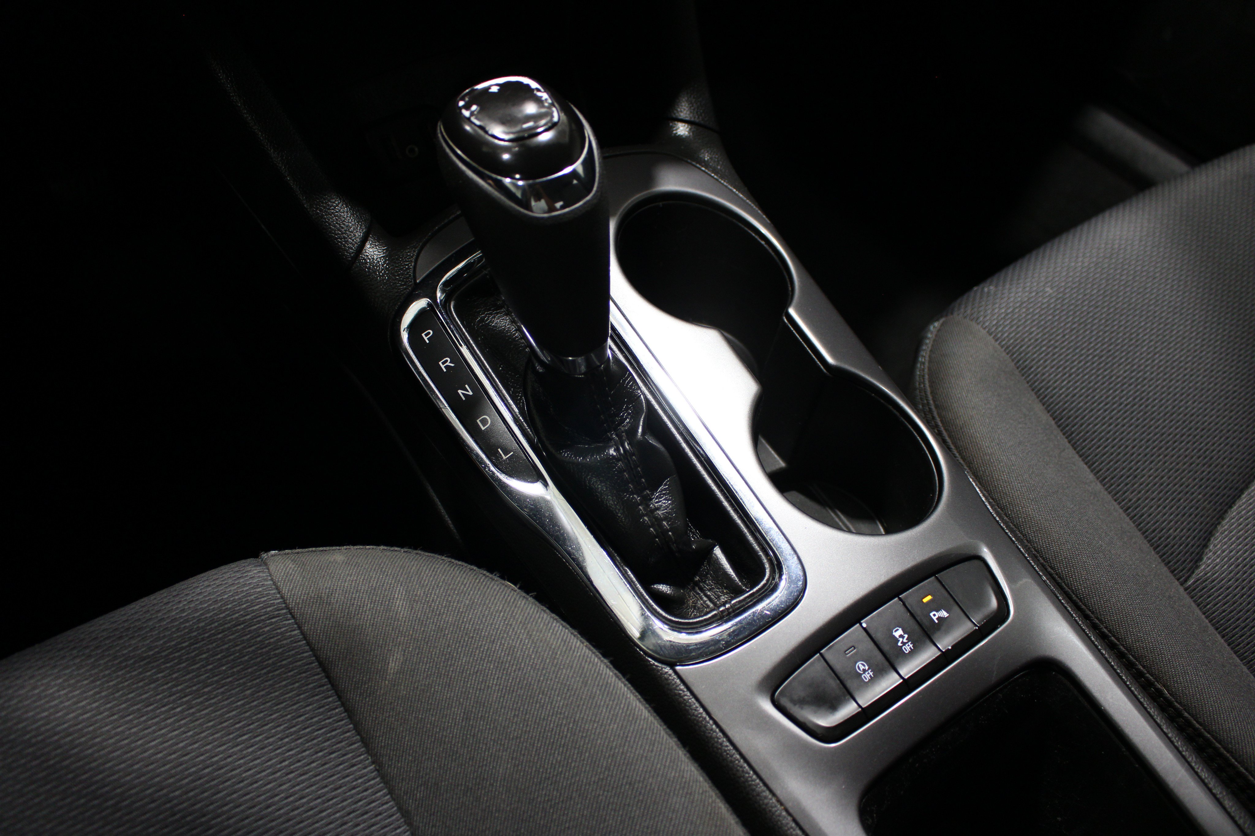 Used 2019 Chevrolet Cruze LT w/ Convenience Package FWD image 19