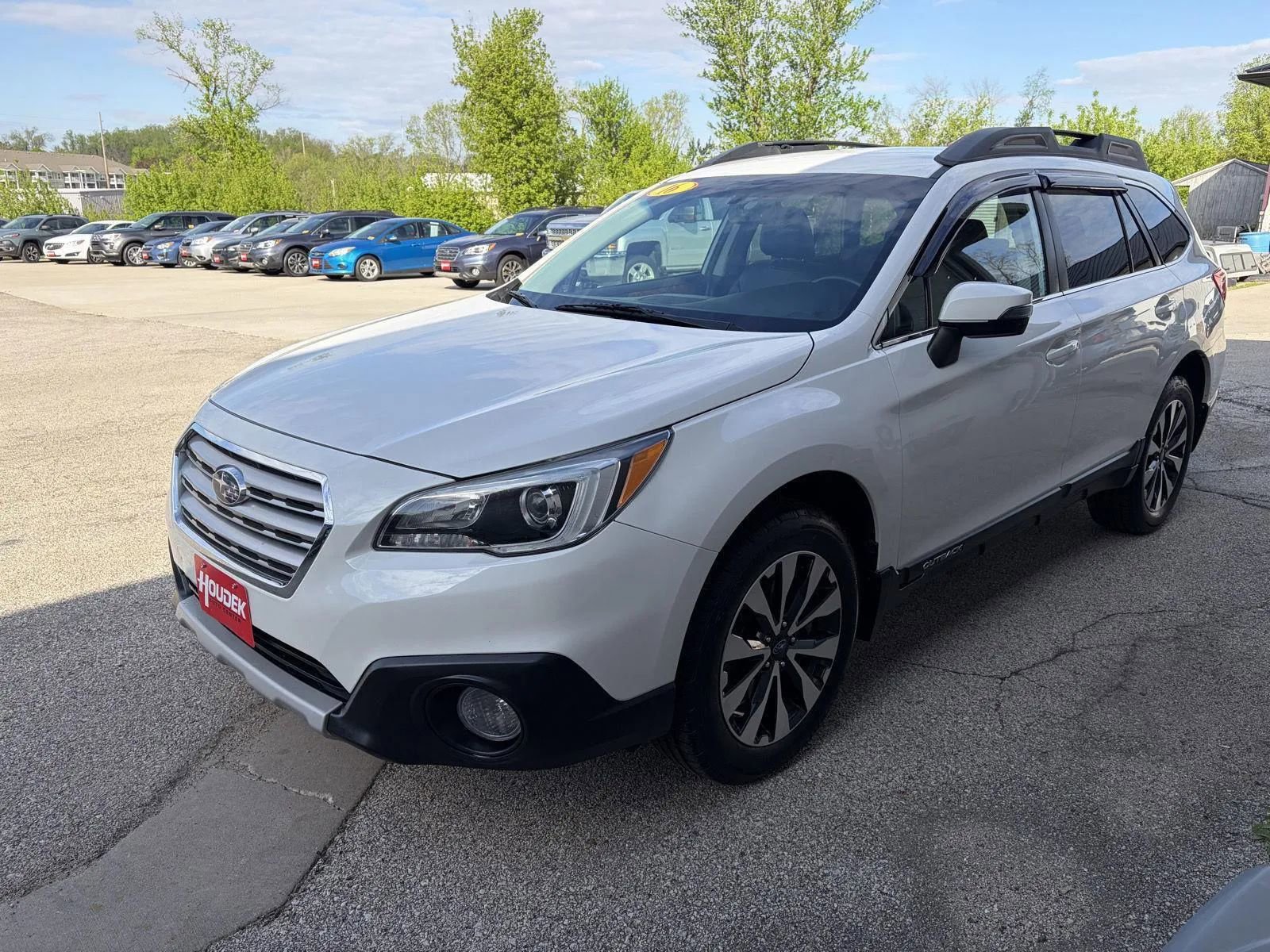 Used 2016 Subaru Outback 3.6R Limited w/ Popular Package #4 AWD/4WD image 3