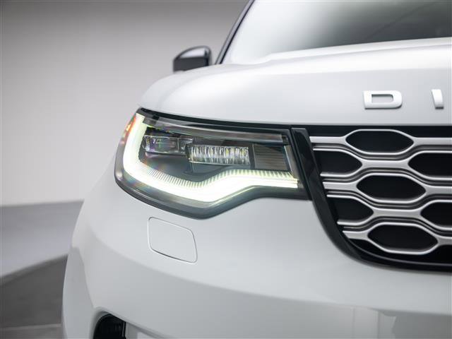 New 2026 Land Rover Discovery Limited Edition image 10