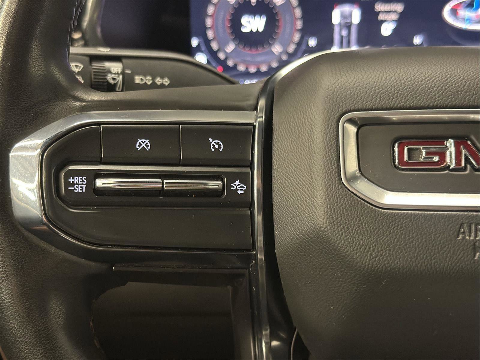 Certified 2024 GMC Canyon AT4 w/ AT4 Premium Package image 17