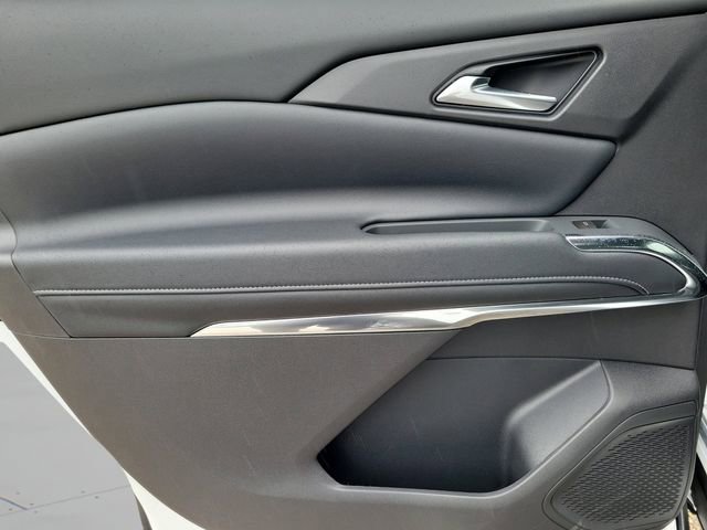 New 2026 Chevrolet Traverse LT image 16