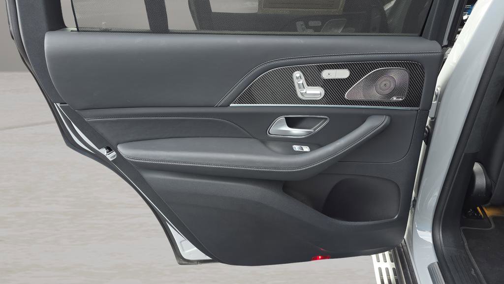 Used 2025 Mercedes-Benz GLS 63 AMG 4MATIC image 23