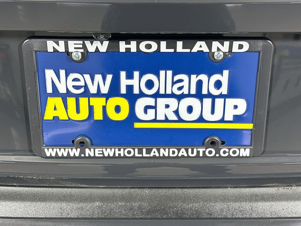 Used 2023 Toyota Corolla SE w/ SE Package AWD/4WD image 18