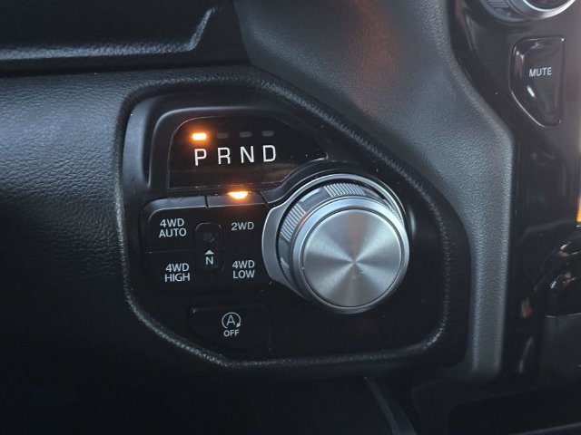 Used 2023 RAM 1500 Laramie AWD/4WD image 17