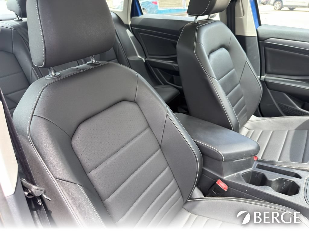 Used 2022 Volkswagen Jetta SE FWD image 30