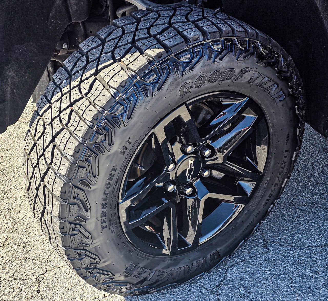 Used 2023 Chevrolet Silverado 1500 LT Trail Boss image 13