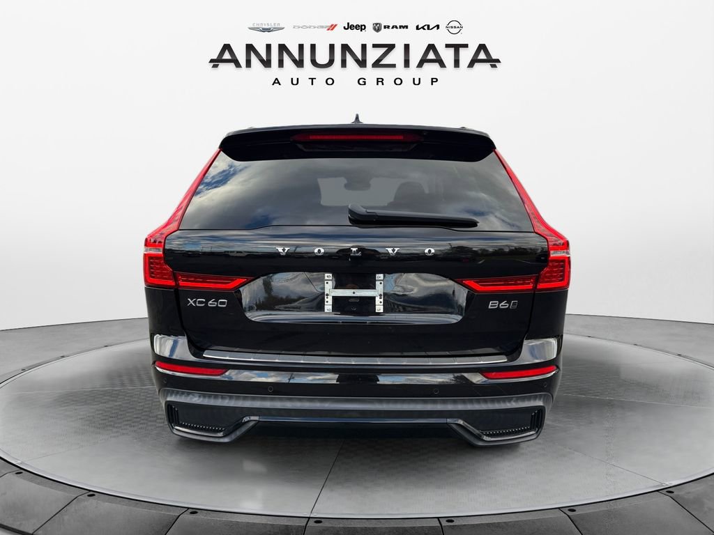 Used 2023 Volvo XC60 B6 Ultimate w/ Protection Package Premier image 4