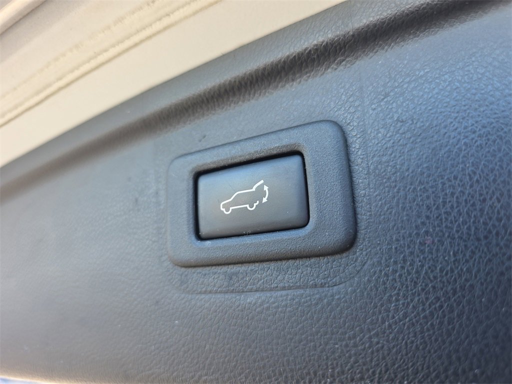 Used 2019 Subaru Outback 2.5i Limited w/ Popular Package #2 image 9