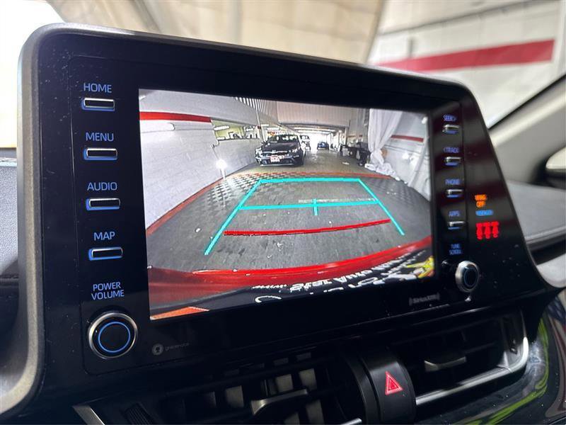 Used 2020 Toyota C-HR LE FWD image 27