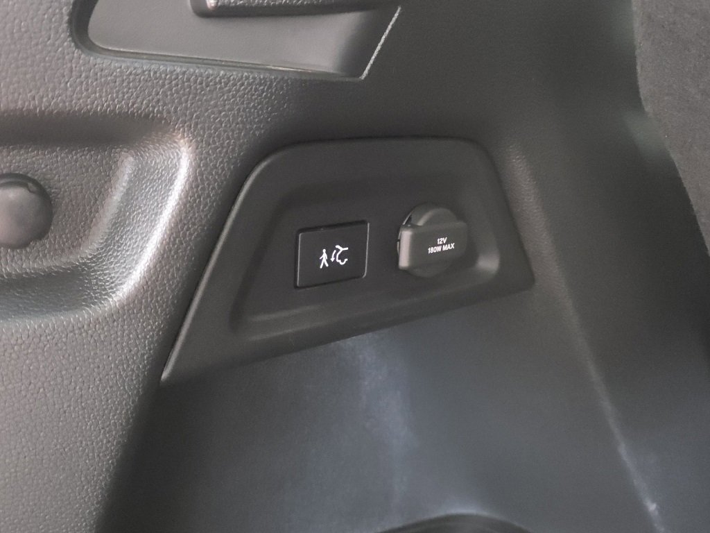 Used 2023 Honda Pilot Touring image 15