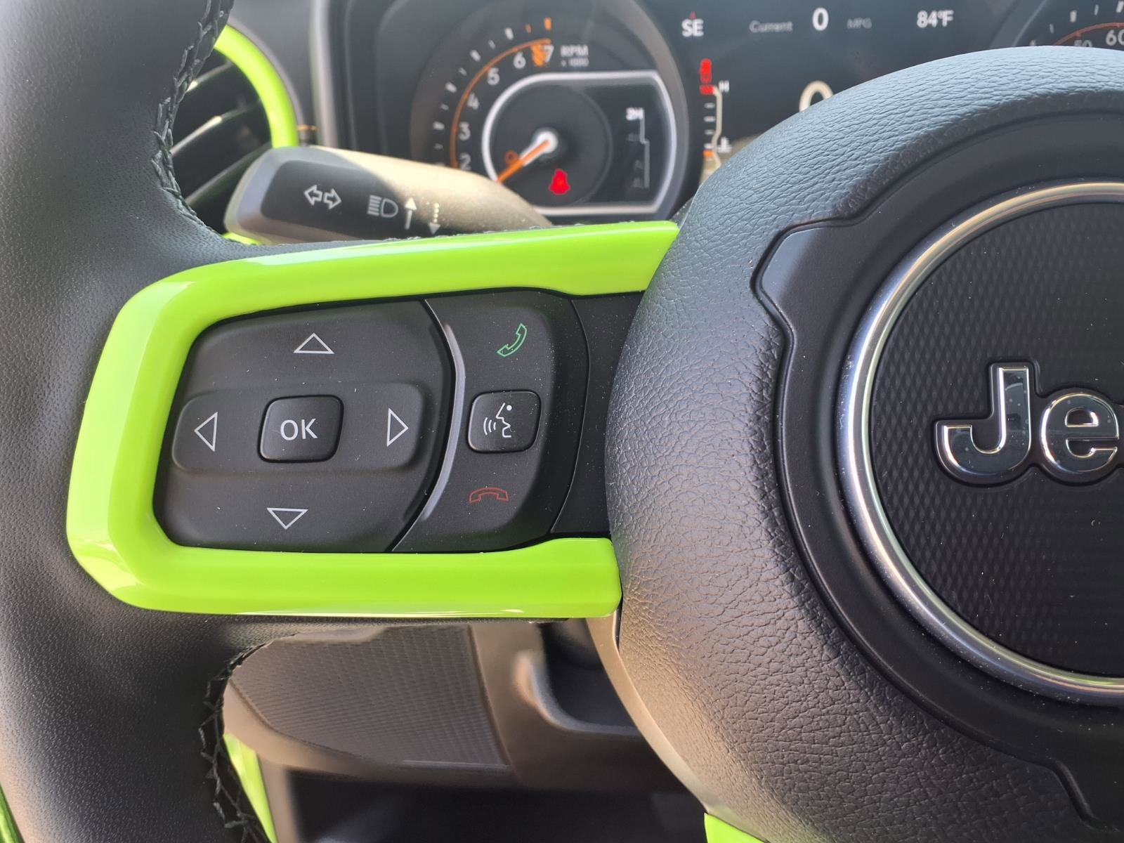 Used 2025 Jeep Gladiator Sport AWD/4WD image 16