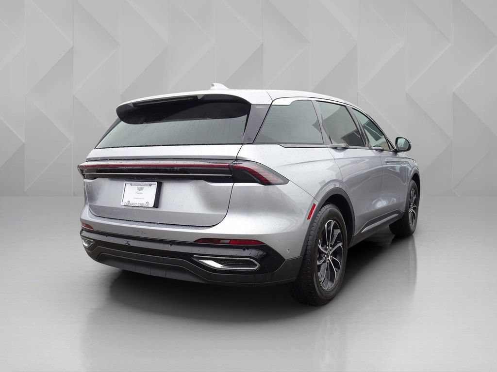 Used 2024 Lincoln Nautilus Premier w/ Equipment Group 102A AWD/4WD image 5