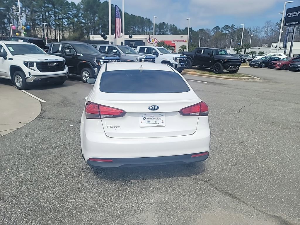 Used 2018 Kia Forte LX w/ LX Rear Camera Package image 6