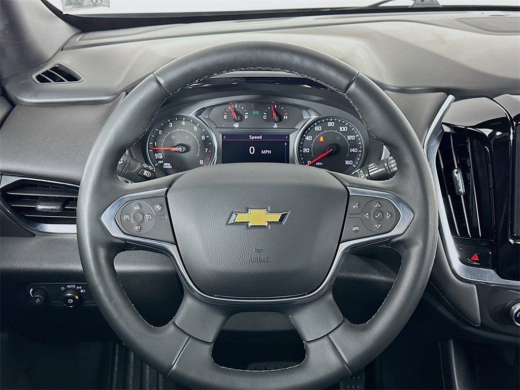 Used 2023 Chevrolet Traverse LT image 14