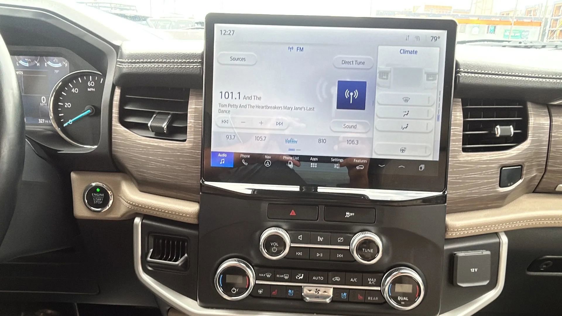 Used 2023 Ford Expedition Limited image 30