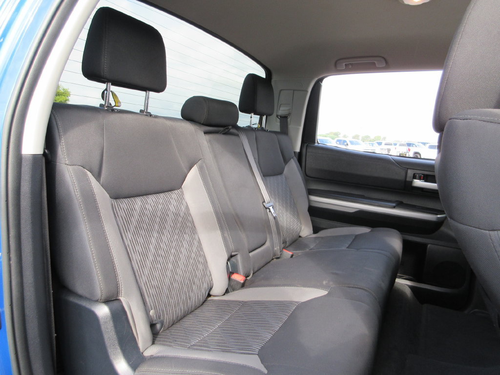Used 2016 Toyota Tundra SR5 w/ SR5 Upgrade Package AWD/4WD image 21