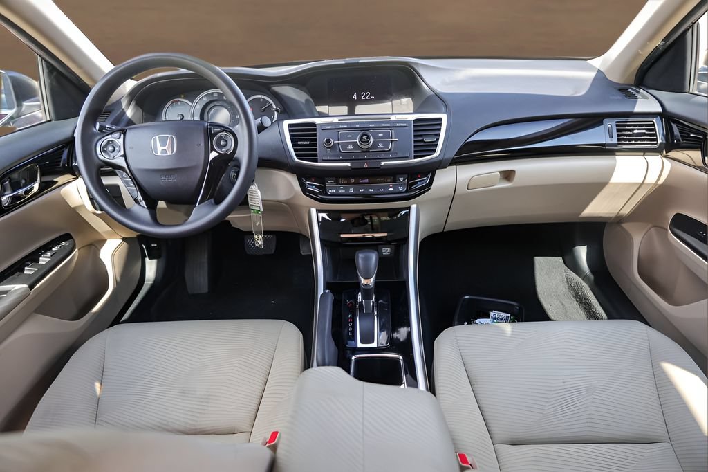 Used 2016 Honda Accord LX image 24