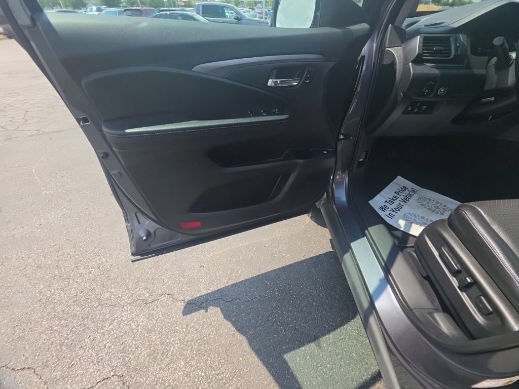 Certified 2023 Honda Ridgeline RTL image 15