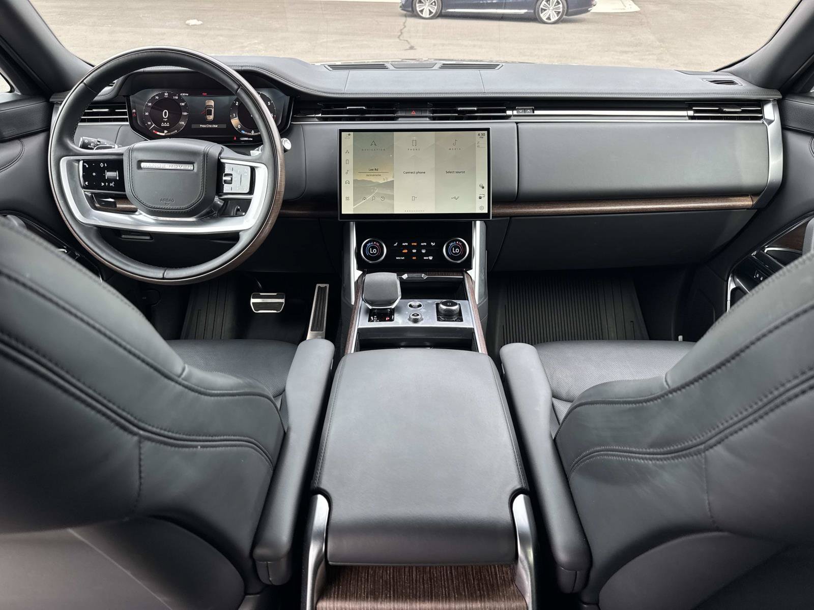 Used 2023 Land Rover Range Rover Autobiography AWD/4WD image 16