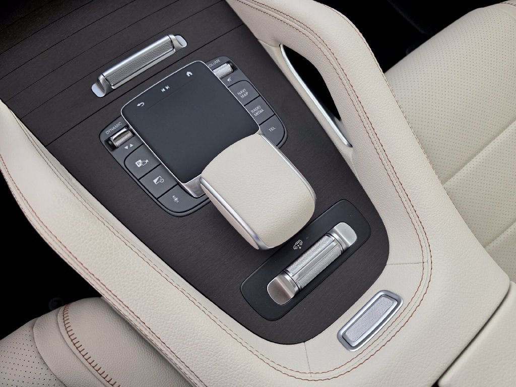 New 2027 Mercedes-Benz GLS 450 4MATIC image 16