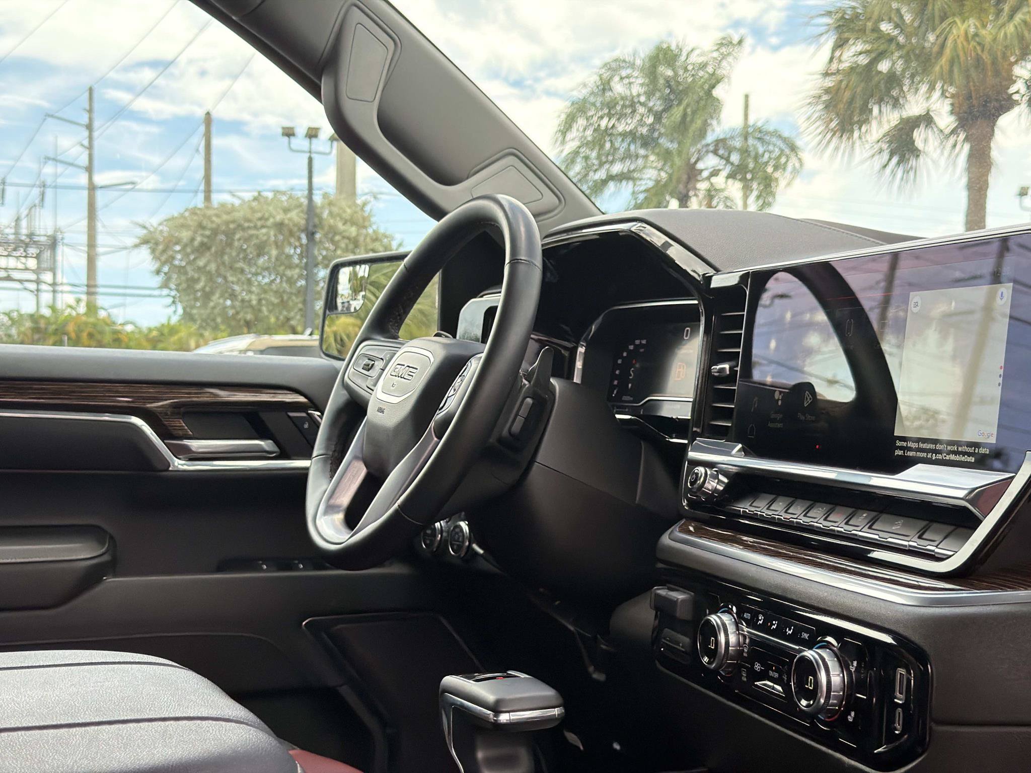 Used 2024 GMC Sierra 1500 Elevation w/ LPO, Elevation Black Package AWD/4WD image 16