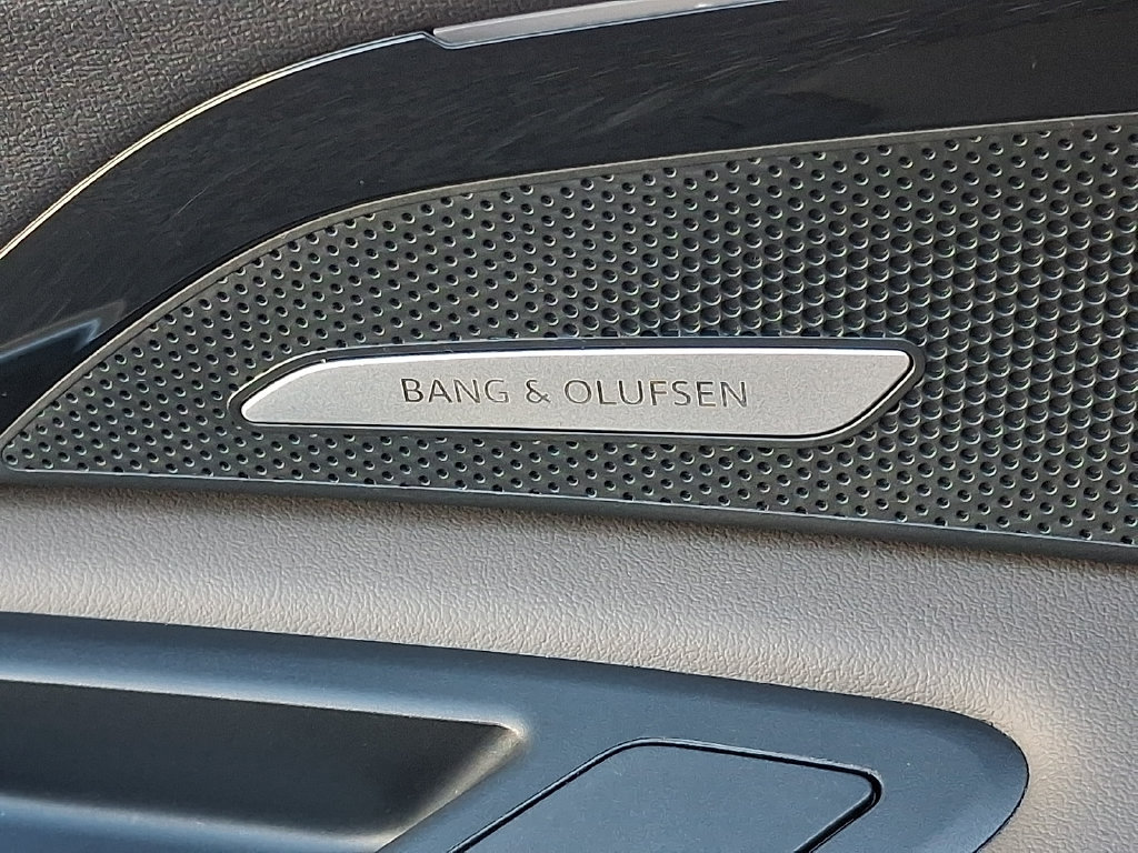 Certified 2025 Audi Q5 Premium Plus w/ Premium Plus AWD/4WD image 25