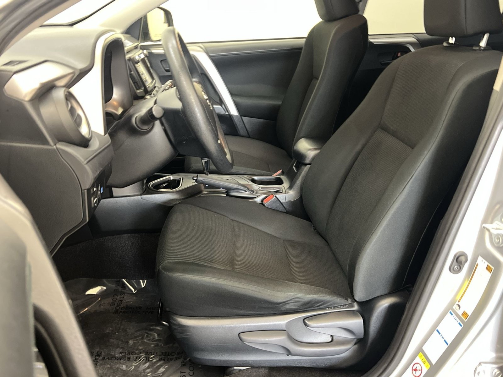 Used 2018 Toyota RAV4 LE w/ All Weather Liner Package AWD/4WD image 12