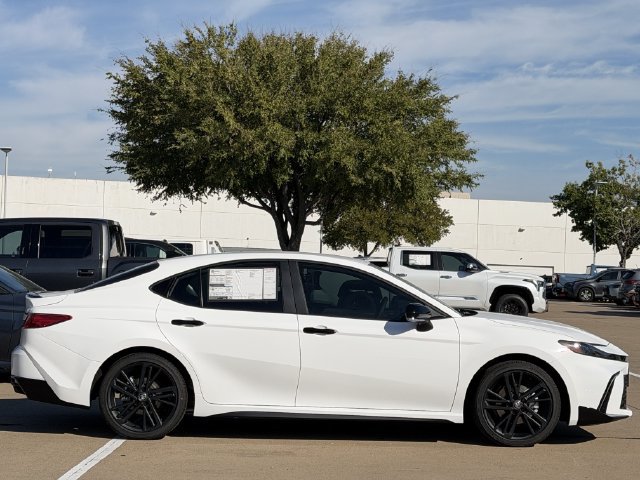 New 2026 Toyota Camry Hybrid w/ Convenience Package FWD image 3