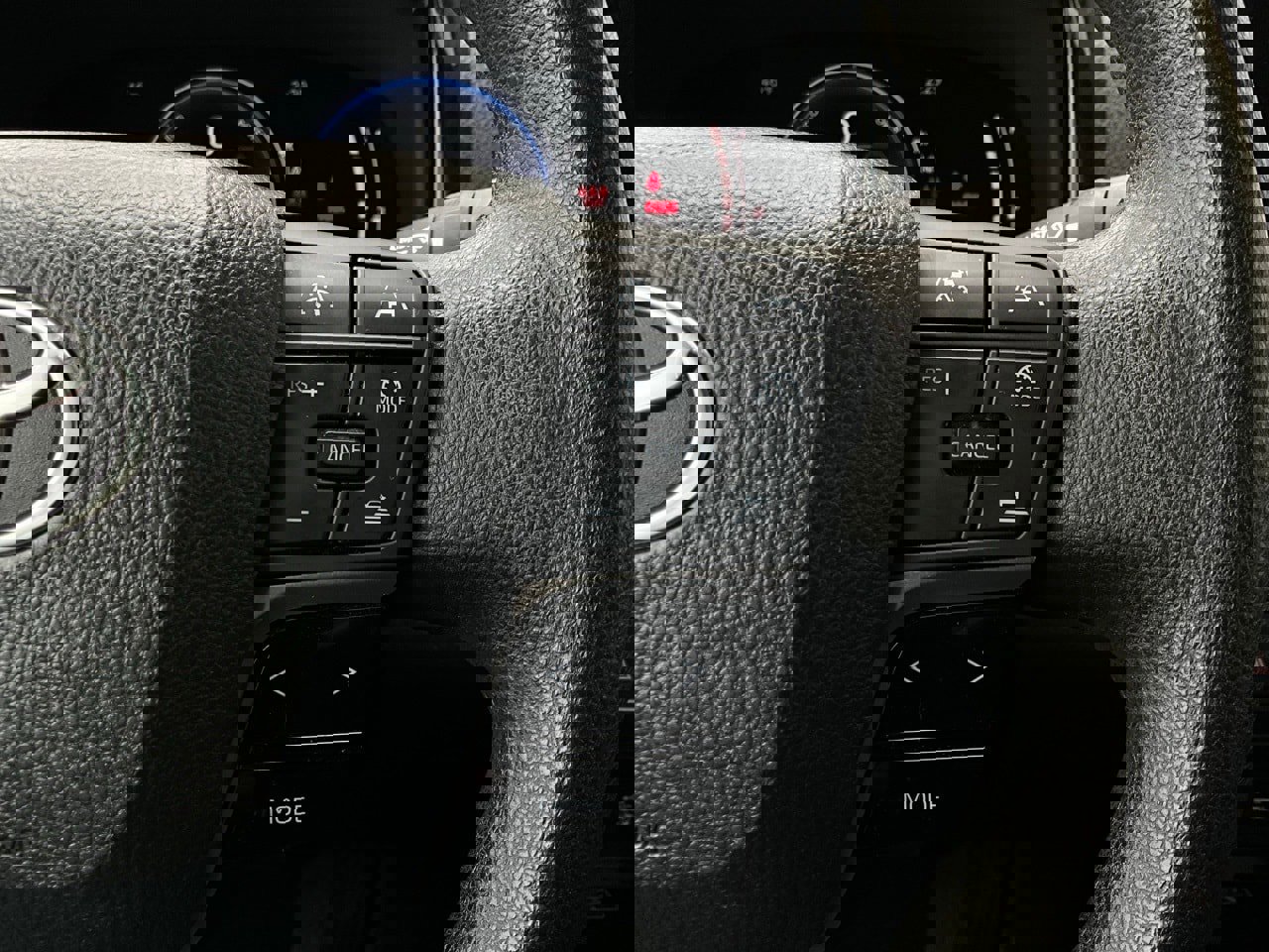 Used 2025 Toyota Camry LE image 33